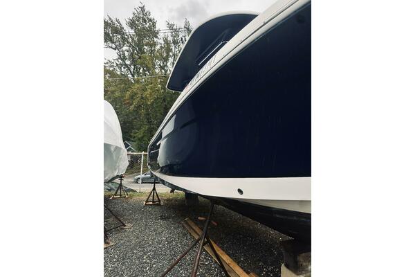 27ft Robalo Yacht For Sale