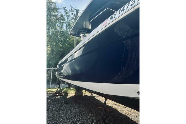 27ft Robalo Yacht For Sale