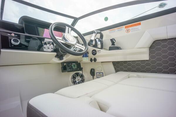 31ft Sea Ray Yacht For Sale