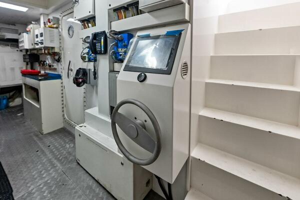 SHA SHA SHA IV 100ft Custom Line Yacht For Sale