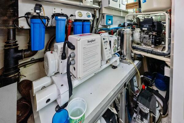 SHA SHA SHA IV 100ft Custom Line Yacht For Sale