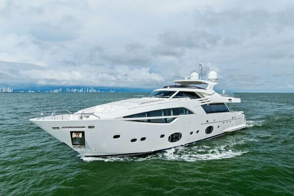 SHA SHA SHA IV 100ft Custom Line Yacht For Sale
