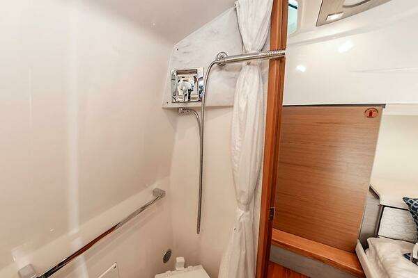 Tiara Yachts 38 LS Yacht For Sale