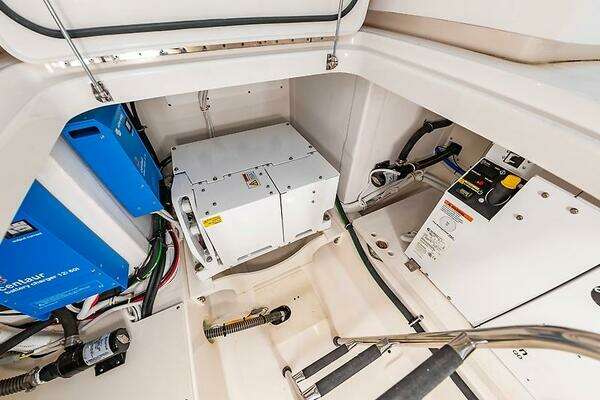 Tiara Yachts 38 LS Yacht For Sale