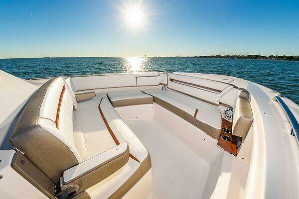 Tiara Yachts 38 LS Yacht For Sale