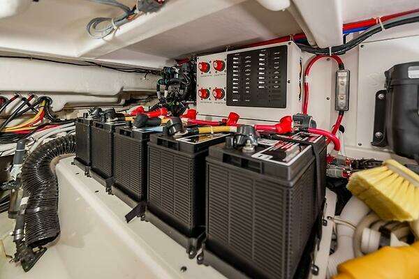 Tiara Yachts 38 LS Yacht For Sale