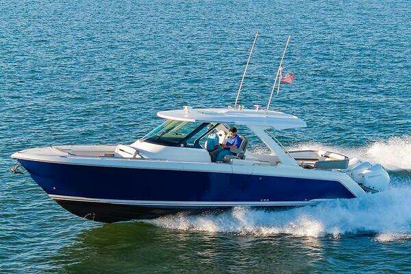 Tiara Yachts 38 LS Yacht For Sale