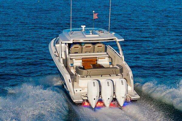 Tiara Yachts 38 LS Yacht For Sale