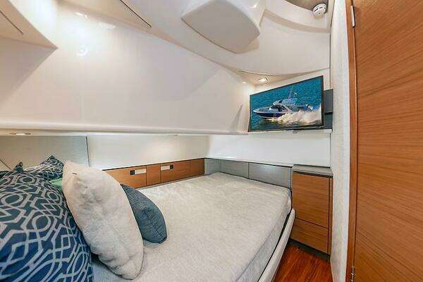 Tiara Yachts 38 LS Yacht For Sale