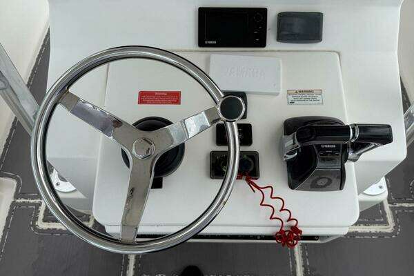 Contender 32 ST Yacht For Sale