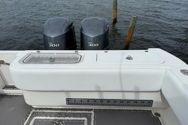 32ft Contender Yacht For Sale