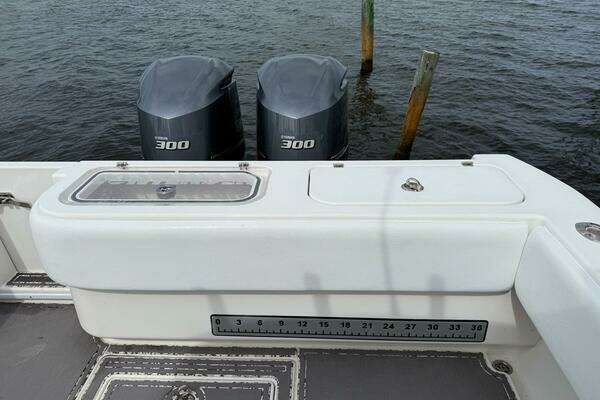 Contender 32 ST Yacht For Sale