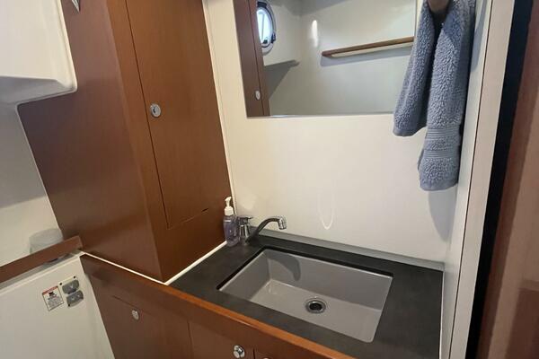 Isabelle 34ft Beneteau Yacht For Sale