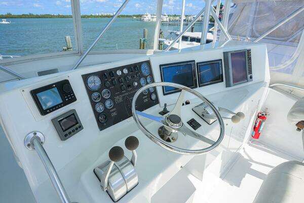 Post Convertible Yacht For Sale