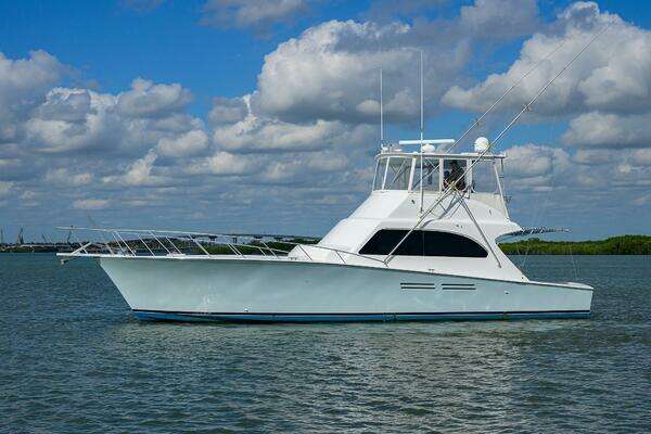 Post Convertible Yacht For Sale