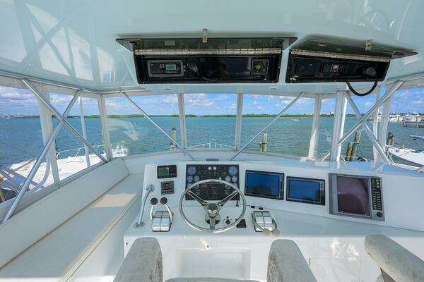 Post Convertible Yacht For Sale