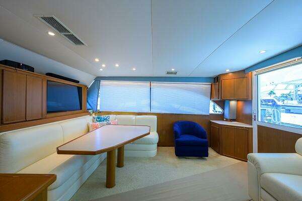Post Convertible Yacht For Sale