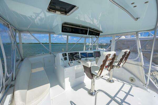 Post Convertible Yacht For Sale