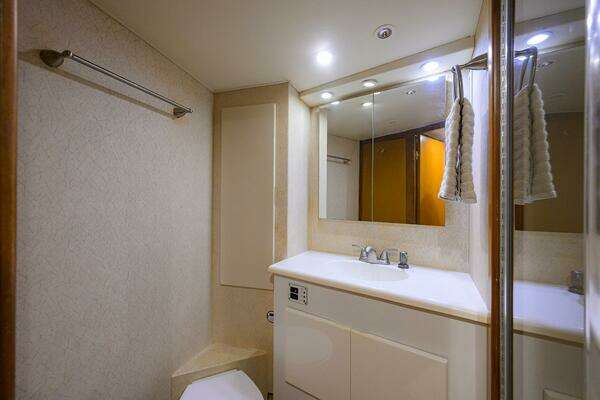 Post Convertible Yacht For Sale