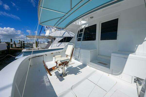 Post Convertible Yacht For Sale