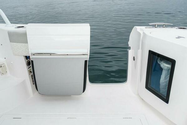 R amp R 5 47ft Intrepid Yacht For Sale