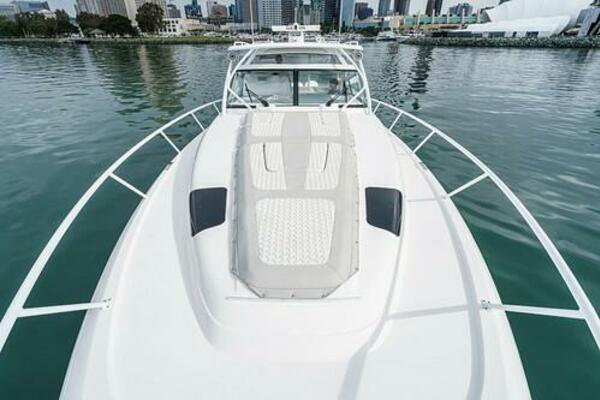 R amp R 5 47ft Intrepid Yacht For Sale