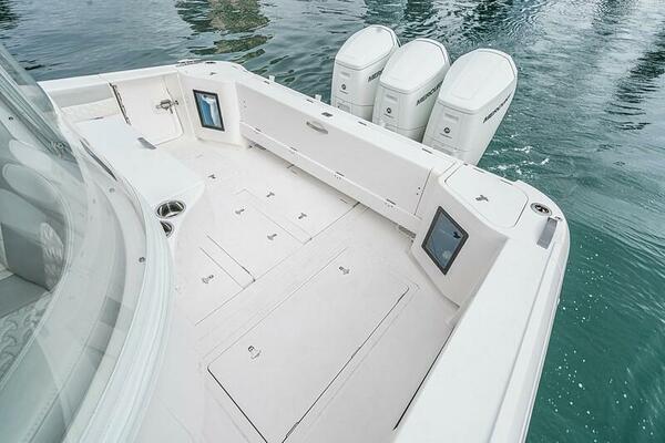 R amp R 5 47ft Intrepid Yacht For Sale