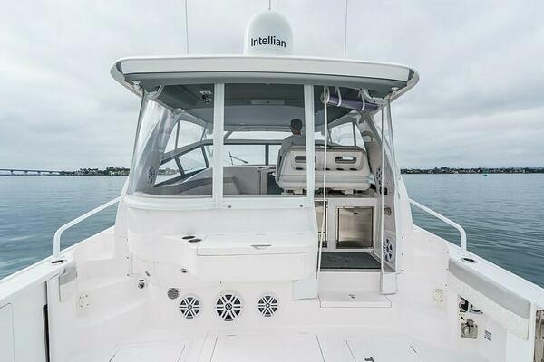 R amp R 5 47ft Intrepid Yacht For Sale
