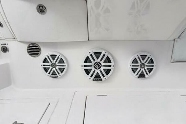 R amp R 5 47ft Intrepid Yacht For Sale