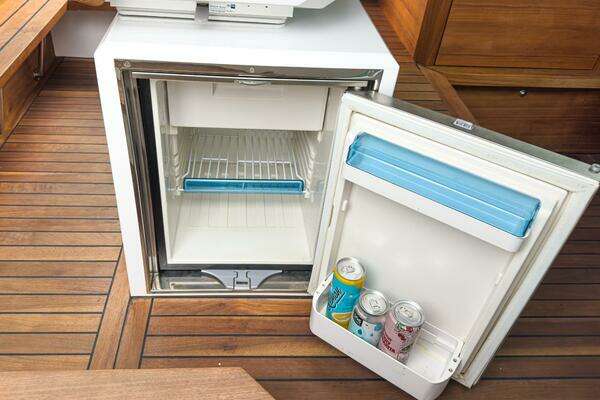 Axopar Aft Cabin Yacht For Sale