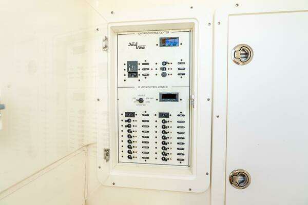 SeaVee  Yacht For Sale