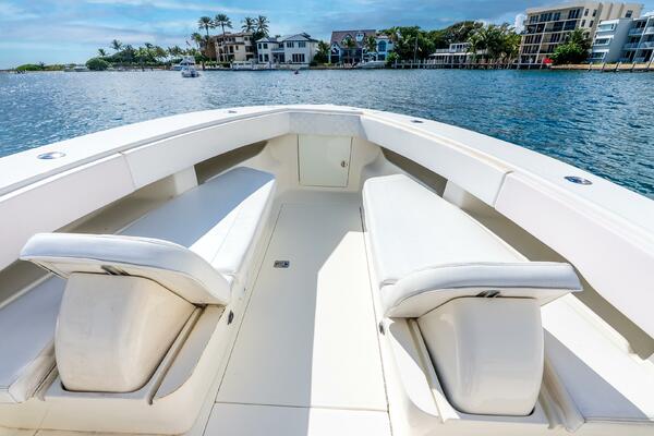 34ft SeaVee Yacht For Sale