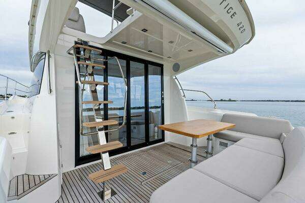 Prestige 420 Yacht For Sale