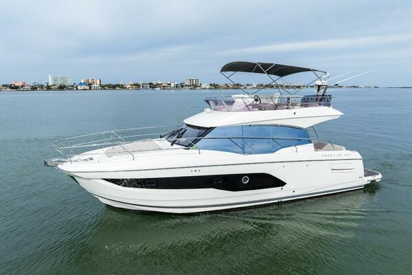 2022 Prestige 420 FLybridge SO FLY 