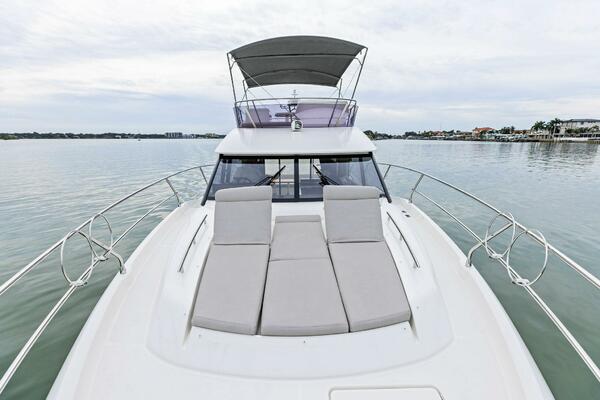 2022 Prestige 420 FLybridge SO FLY Forward Seating