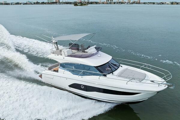 2022 Prestige 420 FLybridge SO FLY 