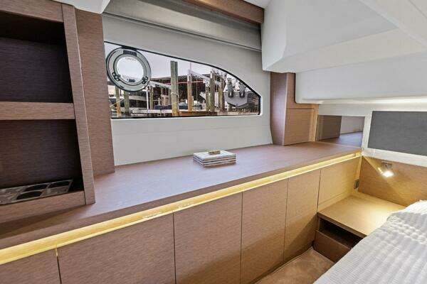 Prestige 420 Yacht For Sale