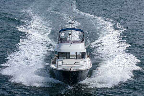 Beneteau Swift Trawler 34 Yacht For Sale