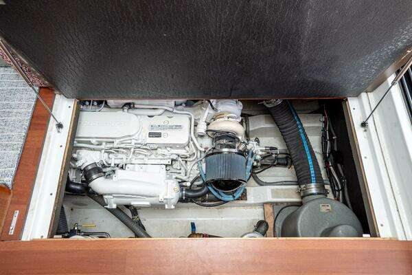 Beneteau Swift Trawler 34 Yacht For Sale