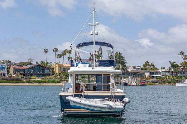 Beneteau Swift Trawler 34 Yacht For Sale