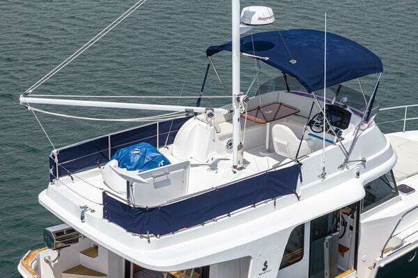 Beneteau Swift Trawler 34 Yacht For Sale