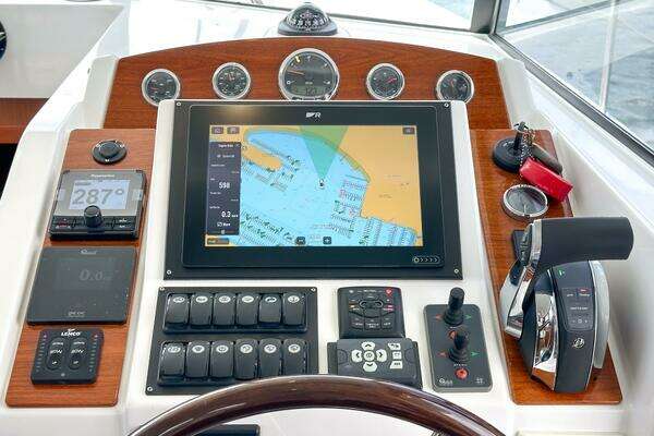 Beneteau Swift Trawler 34 Yacht For Sale