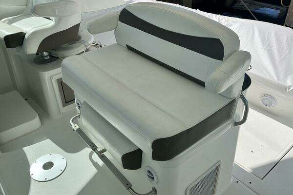 2008 Cruisers Yachts 39