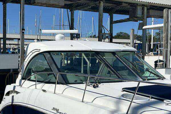 2008 Cruisers Yachts 39