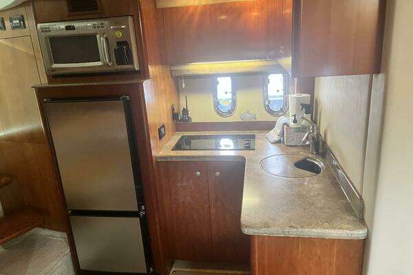 2008 Cruisers Yachts 39