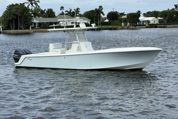 32ft SeaVee Yacht For Sale