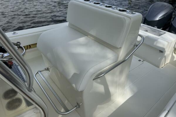 32ft SeaVee Yacht For Sale