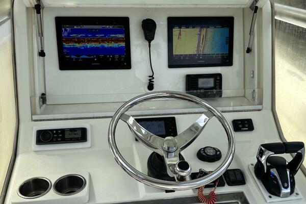 32ft SeaVee Yacht For Sale