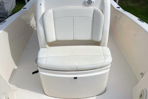 25ft Grady White Yacht For Sale