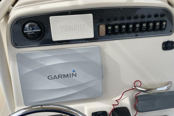 25ft Grady White Yacht For Sale